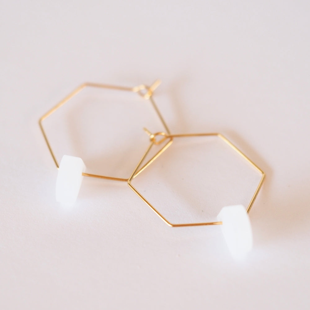 Acryl Ohrring Hexagon Tropfen