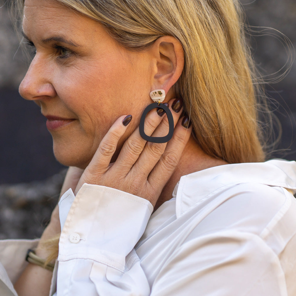 myGreta Ohrring All Black Eclipse