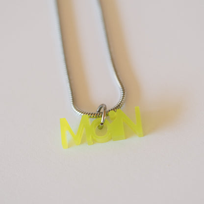 Acryl Kette Moin